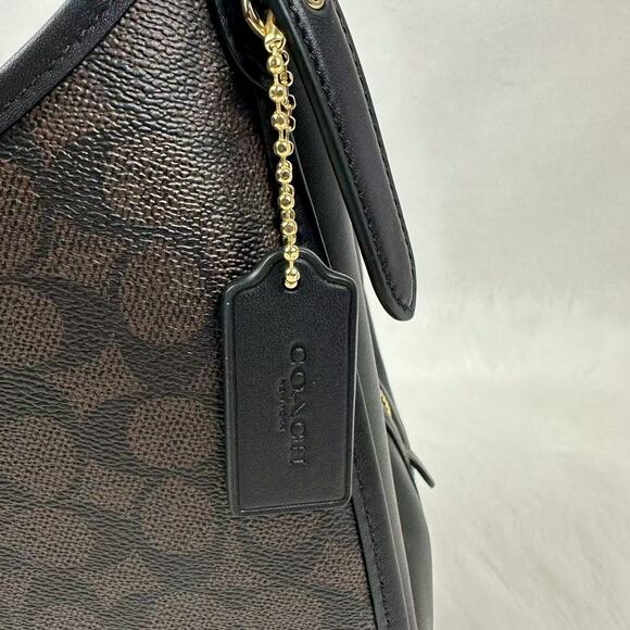 Coach Erin Shoulder Bag In Signature Canvas Gold/Walnut/Black CAQ87 NWT - Picture 5 of 10